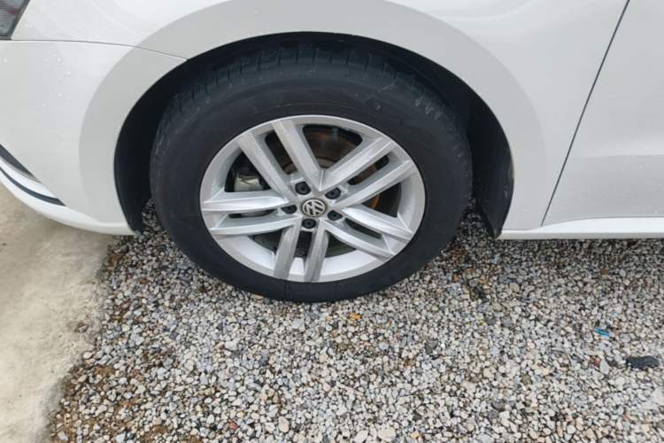 Used Volkswagen Gran Lavida 2017 180TSI DSG Comfort Edition Left Front Wheel Hub