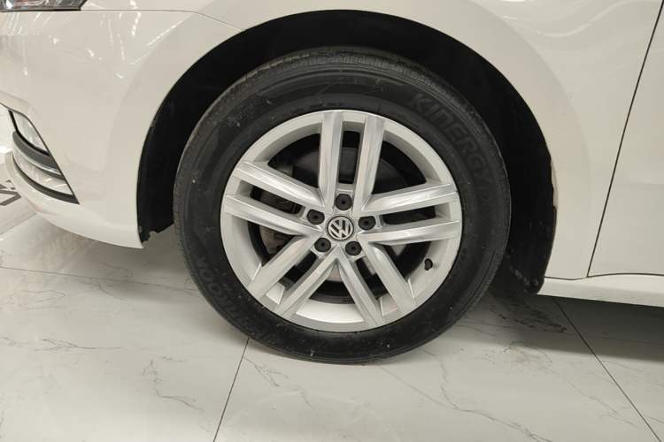Used Volkswagen Gran Lavida 2017 230TSI DSG Comfort Edition Left Front Wheel Hub