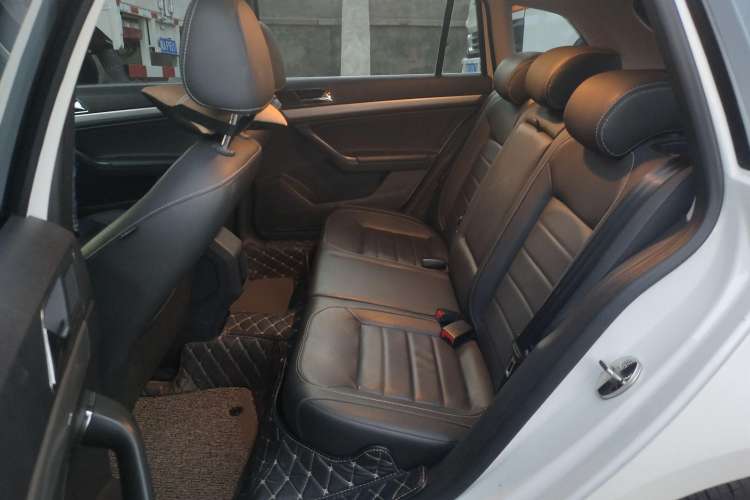 Used Volkswagen Gran Lavida 2017 180TSI DSG Comfort Edition Left Rear Seat