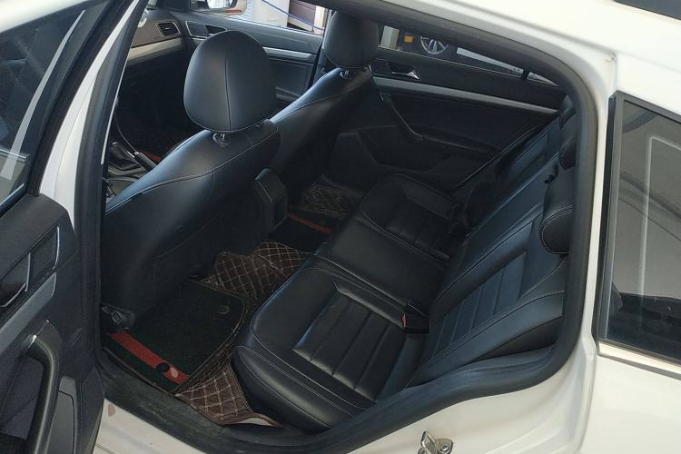 Used Volkswagen Gran Lavida 2017 1.6L Automatic Comfort Edition Left Rear Seat