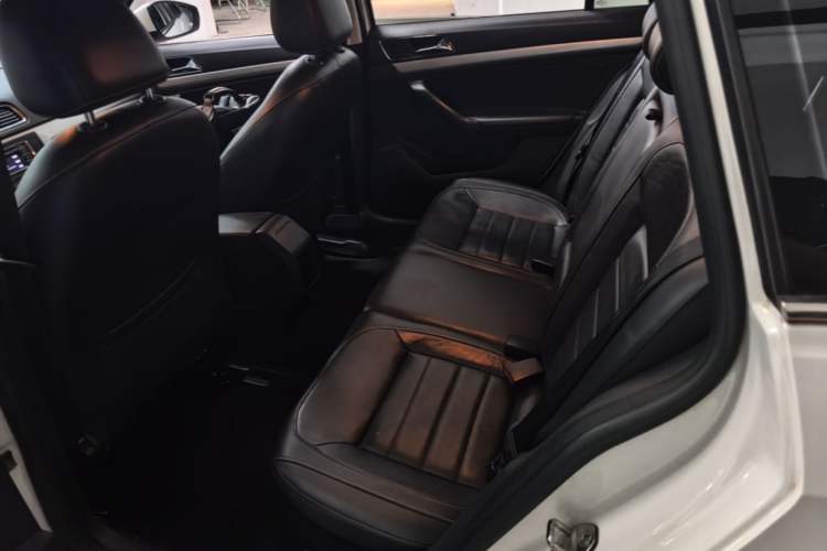 Used Volkswagen Gran Lavida 2017 1.6L Automatic Comfort Edition Left Rear Seat