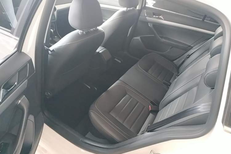 Used Volkswagen Gran Lavida 2017 1.6L Automatic Comfort Edition Left Rear Seat