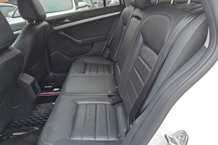 Used Volkswagen Gran Lavida 2017 180TSI DSG Comfort Edition Left Rear Seat