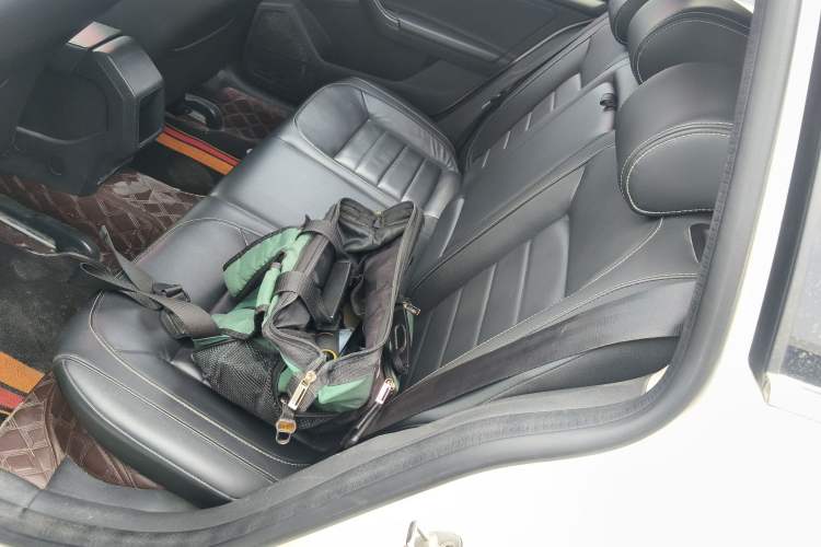 Used Volkswagen Gran Lavida 2017 180TSI DSG Comfort Edition Left Rear Seat