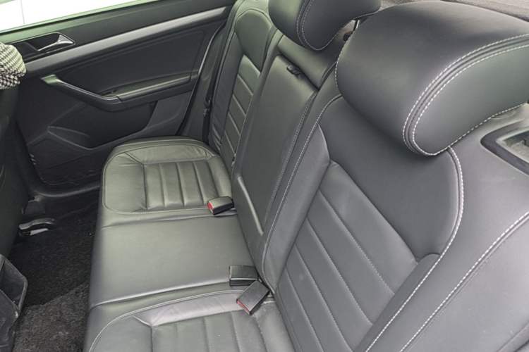 Used Volkswagen Gran Lavida 2017 180TSI DSG Comfort Edition Left Rear Seat