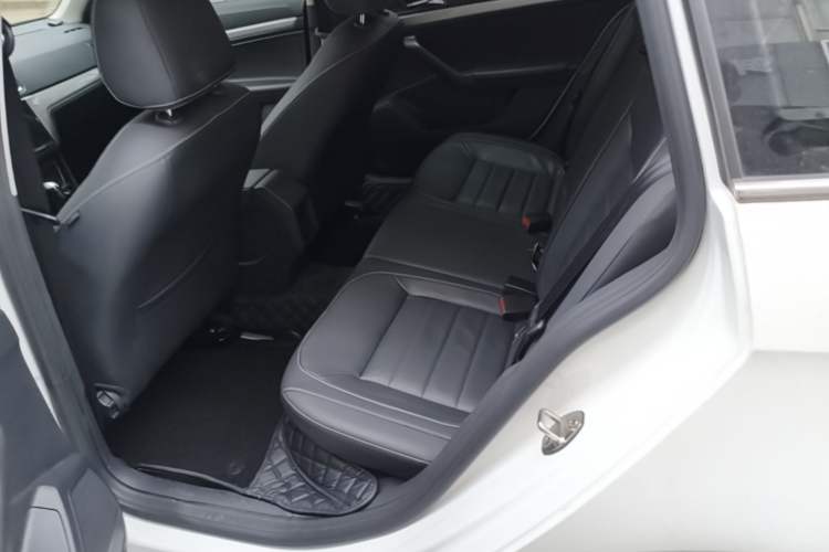 Used Volkswagen Gran Lavida 2017 230TSI DSG Comfort Edition Left Rear Seat