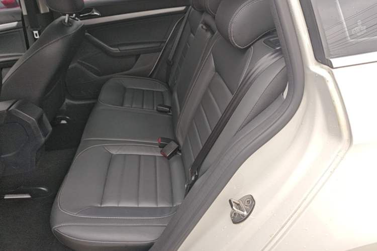 Used Volkswagen Gran Lavida 2017 230TSI DSG Comfort Edition Left Rear Seat