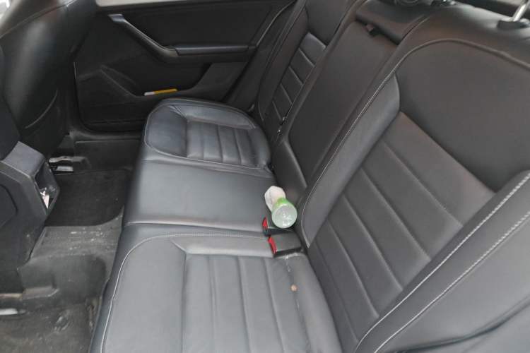 Used Volkswagen Gran Lavida 2017 1.6L Automatic Comfort Edition Left Rear Seat