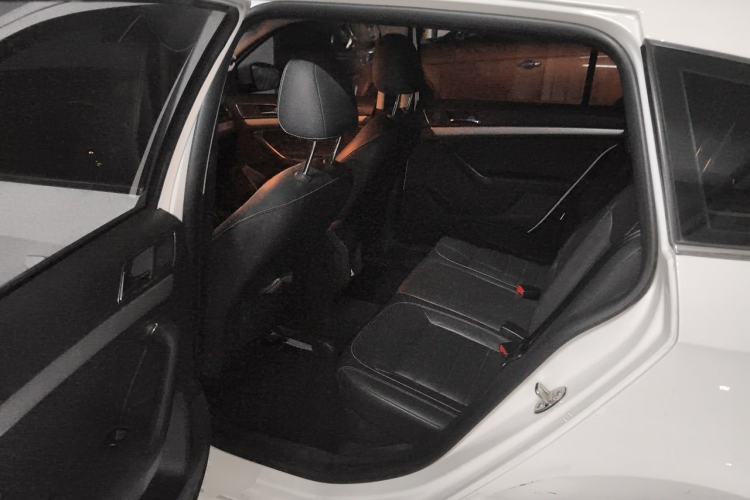 Used Volkswagen Gran Lavida 2017 180TSI DSG Comfort Edition Left Rear Seat