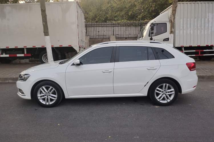 Used Volkswagen Gran Lavida 2017 180TSI DSG Comfort Edition Left Side