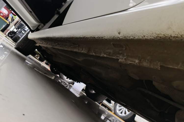 Used Volkswagen Gran Lavida 2017 230TSI DSG Comfort Edition Left Side Sill