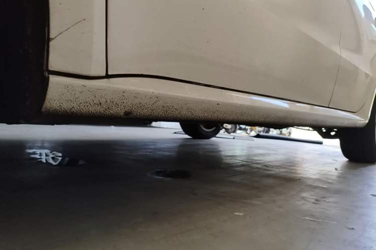 Used Volkswagen Gran Lavida 2017 230TSI DSG Comfort Edition Left Side Sill