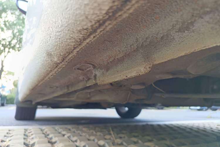 Used Volkswagen Gran Lavida 2017 180TSI DSG Comfort Edition Left Side Sill