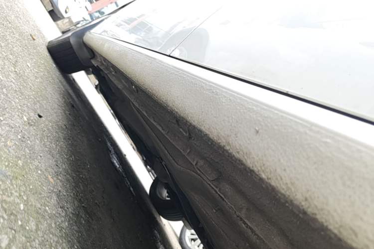 Used Volkswagen Gran Lavida 2017 180TSI DSG Comfort Edition Left Side Sill