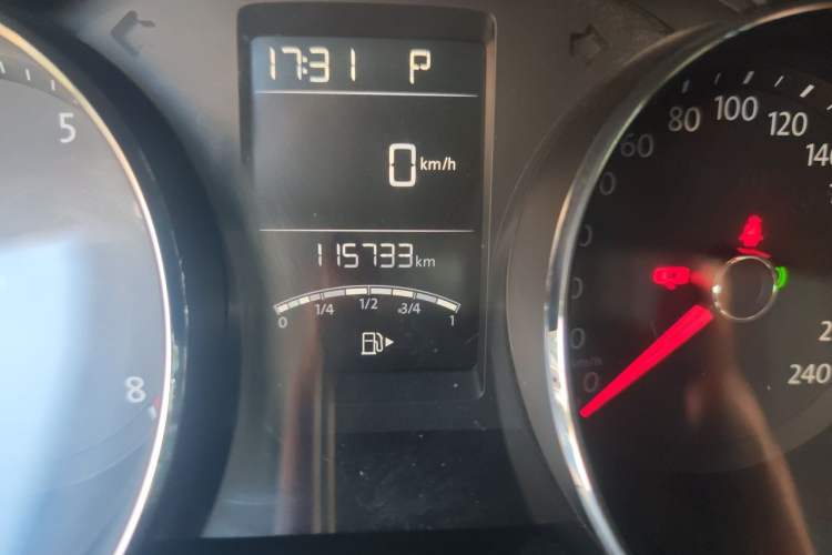 Used Volkswagen Gran Lavida 2017 180TSI DSG Comfort Edition Odometer Close Up