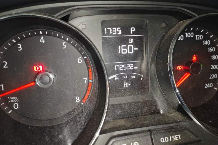 Used Volkswagen Gran Lavida 2017 180TSI DSG Comfort Edition Odometer Close Up
