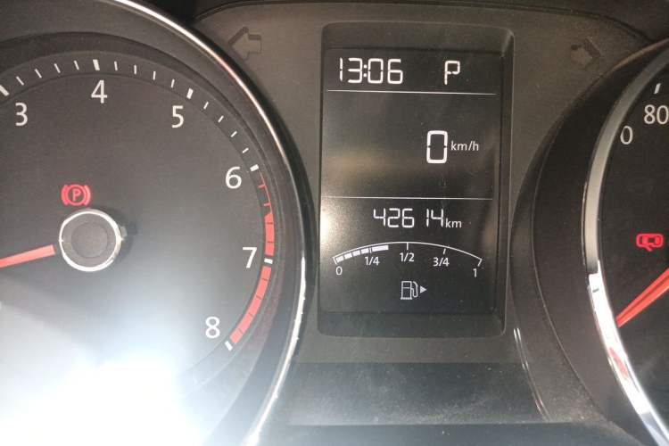 Used Volkswagen Gran Lavida 2017 180TSI DSG Comfort Edition Odometer Close Up