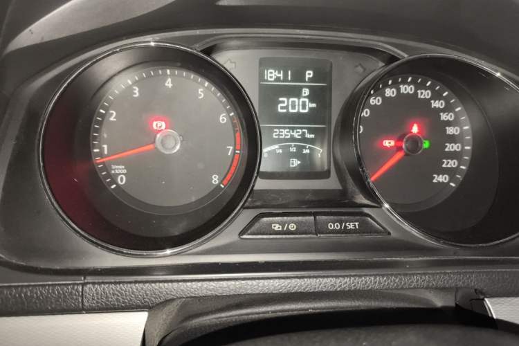 Used Volkswagen Gran Lavida 2017 230TSI DSG Comfort Edition Odometer Close Up