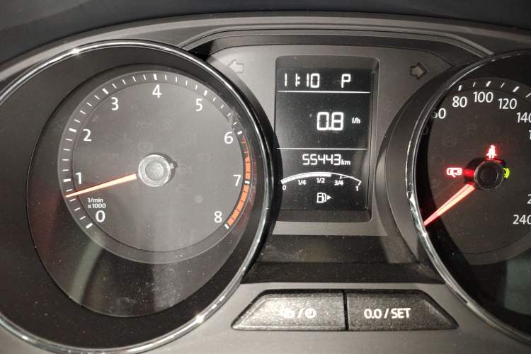 Used Volkswagen Gran Lavida 2017 1.6L Automatic Comfort Edition Odometer Close Up