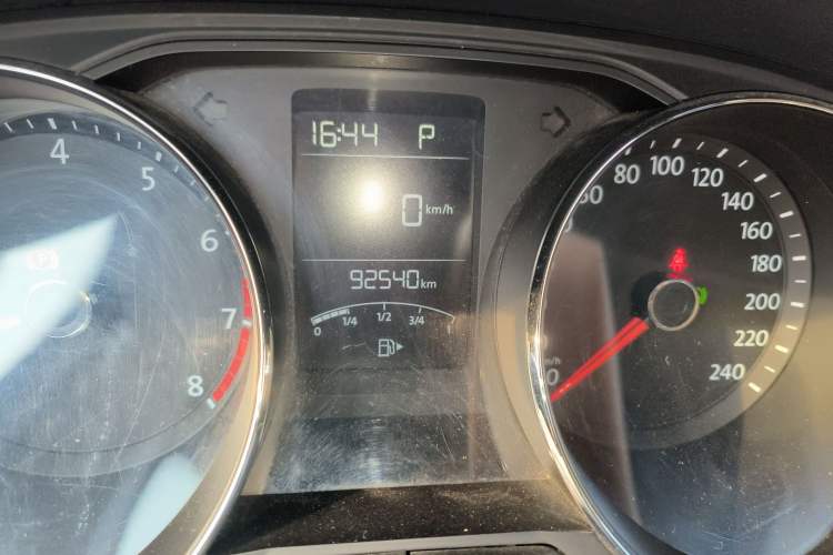 Used Volkswagen Gran Lavida 2017 230TSI DSG Comfort Edition Odometer Close Up