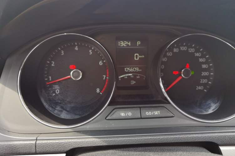 Used Volkswagen Gran Lavida 2017 180TSI DSG Comfort Edition Odometer Close Up