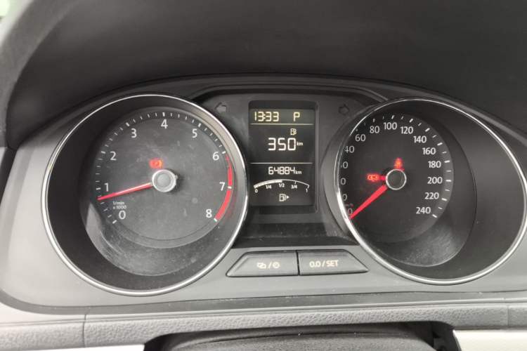Used Volkswagen Gran Lavida 2017 230TSI DSG Comfort Edition Odometer Close Up
