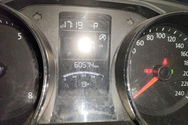 Used Volkswagen Gran Lavida 2017 230TSI DSG Comfort Edition Odometer Close Up