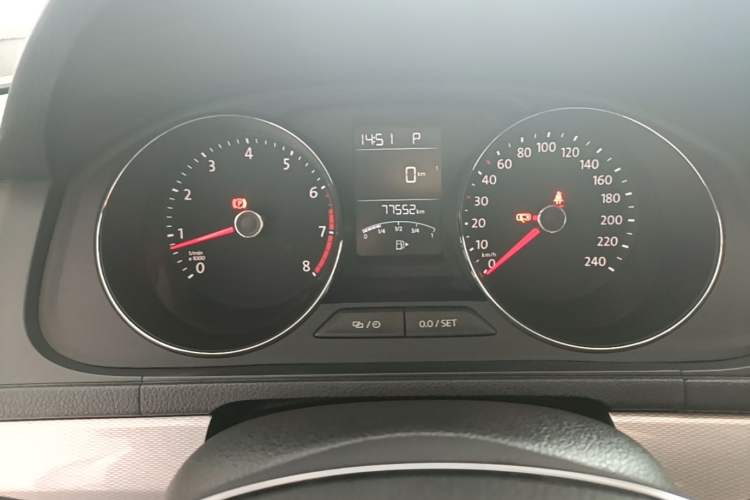 Used Volkswagen Gran Lavida 2017 230TSI DSG Comfort Edition Odometer Close Up