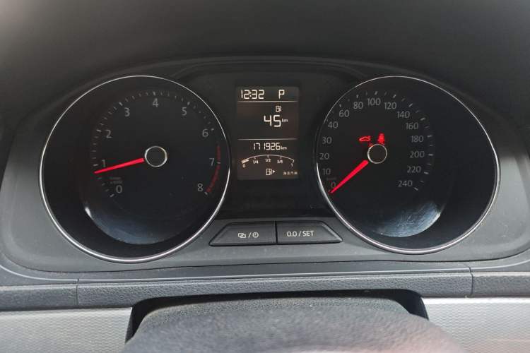 Used Volkswagen Gran Lavida 2017 180TSI DSG Comfort Edition Odometer Close Up