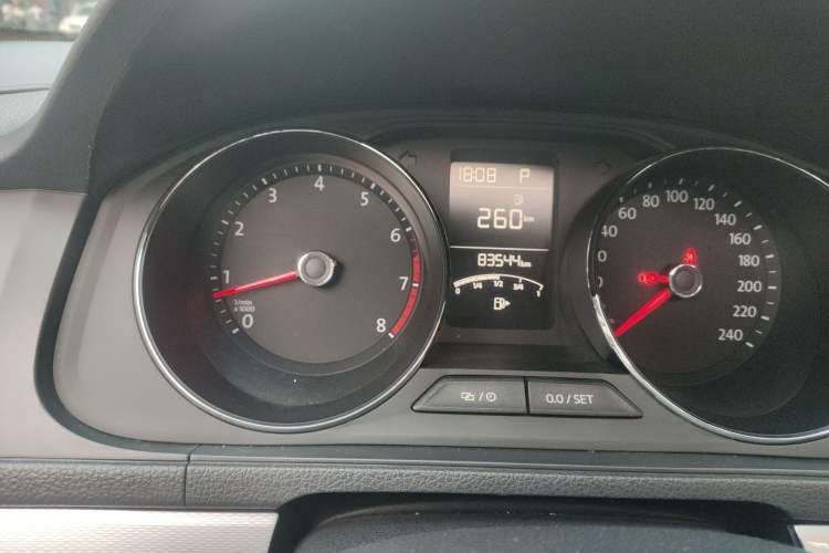 Used Volkswagen Gran Lavida 2017 180TSI DSG Comfort Edition Odometer Close Up