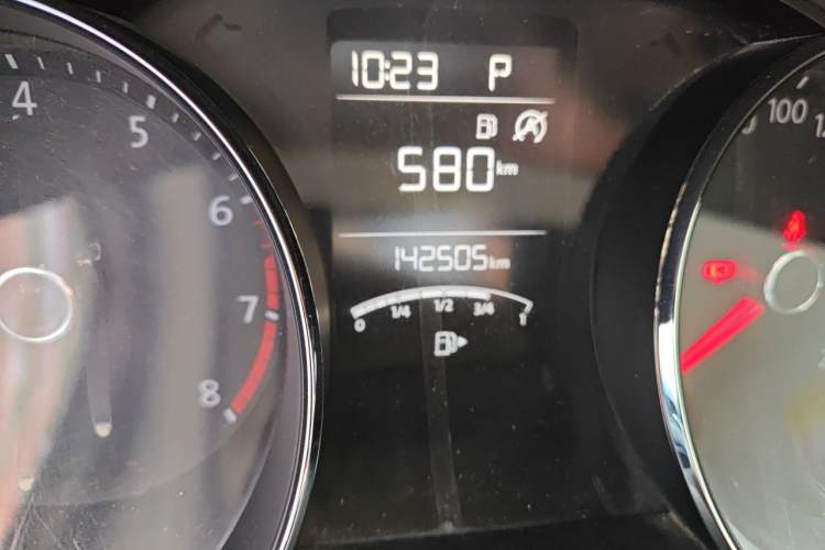 Used Volkswagen Gran Lavida 2017 180TSI DSG Comfort Edition Odometer Close Up