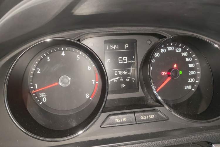 Used Volkswagen Gran Lavida 2017 230TSI DSG Comfort Edition Odometer Close Up