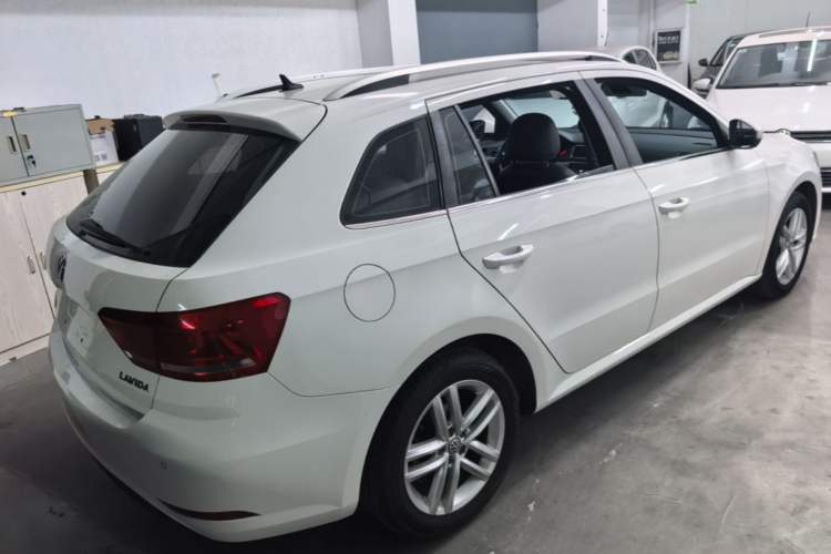 Used Volkswagen Gran Lavida 2017 1.6L Automatic Comfort Edition Rear Right 45 Deg