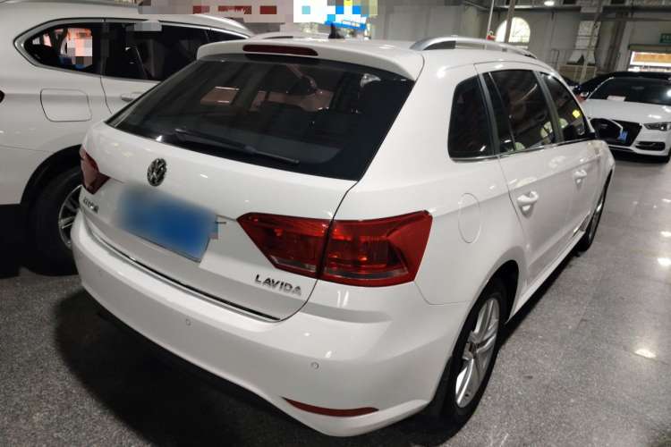 Used Volkswagen Gran Lavida 2017 1.6L Automatic Comfort Edition Rear Right 45 Deg