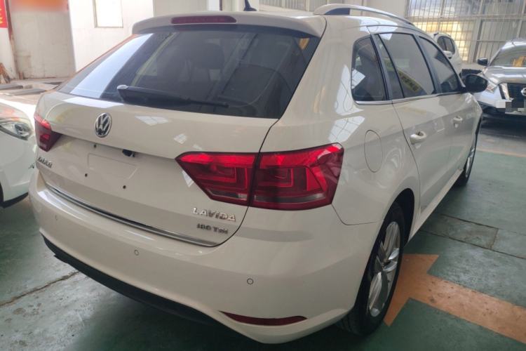 Used Volkswagen Gran Lavida 2017 180TSI DSG Comfort Edition Rear Right 45 Deg