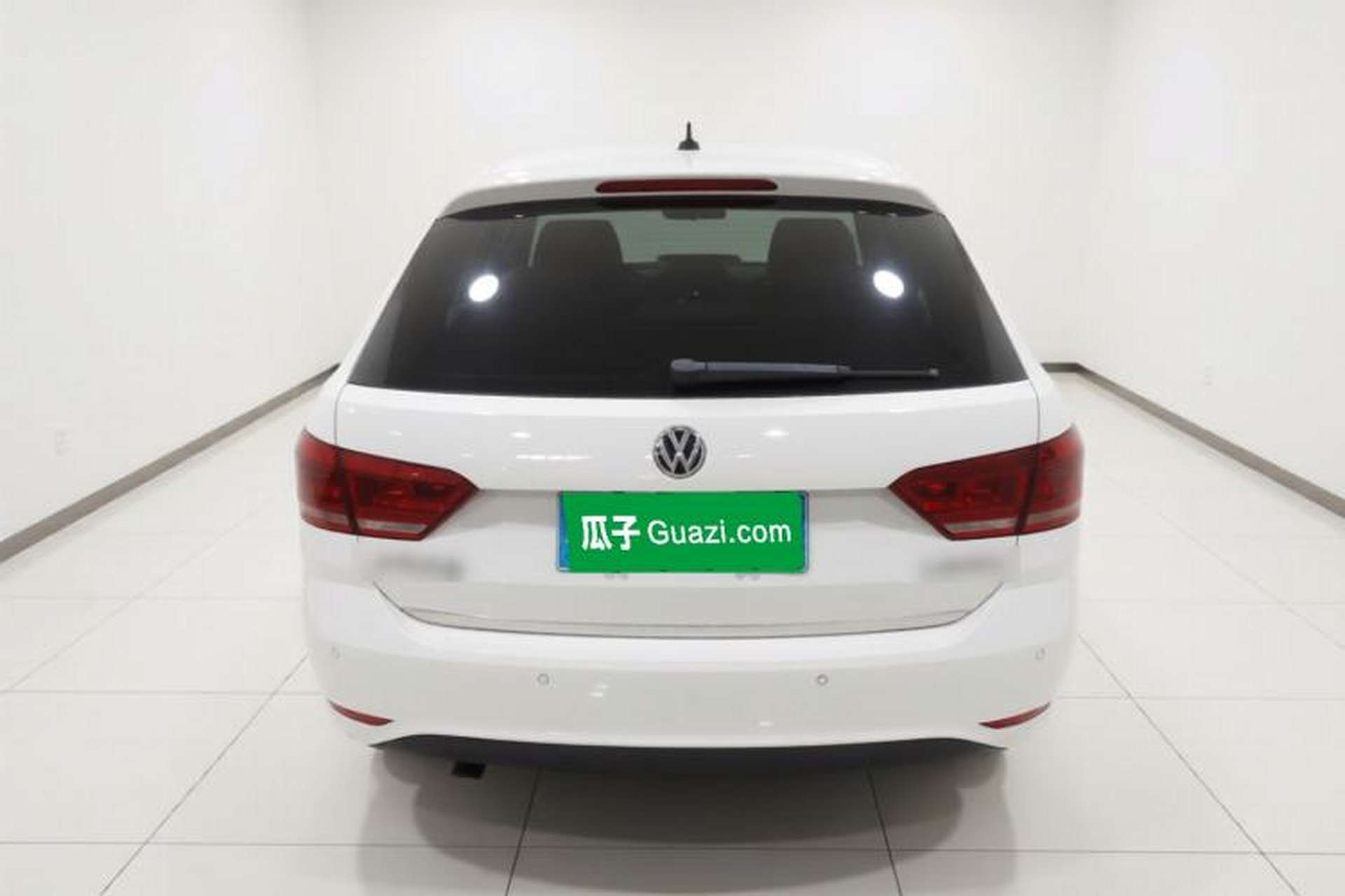 Used Volkswagen Gran Lavida 2017 1.6L Automatic Fashion Edition Rear