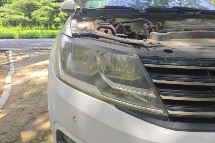 Used Volkswagen Gran Lavida 2017 180TSI DSG Comfort Edition Right Front Headlight