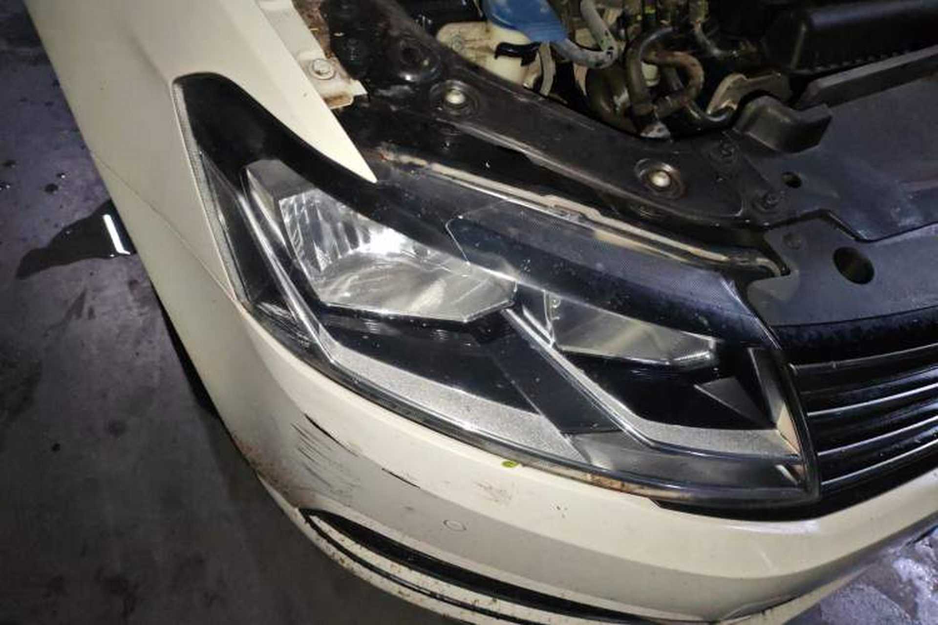 Used Volkswagen Gran Lavida 2017 180TSI DSG Comfort Edition Right Front Headlight