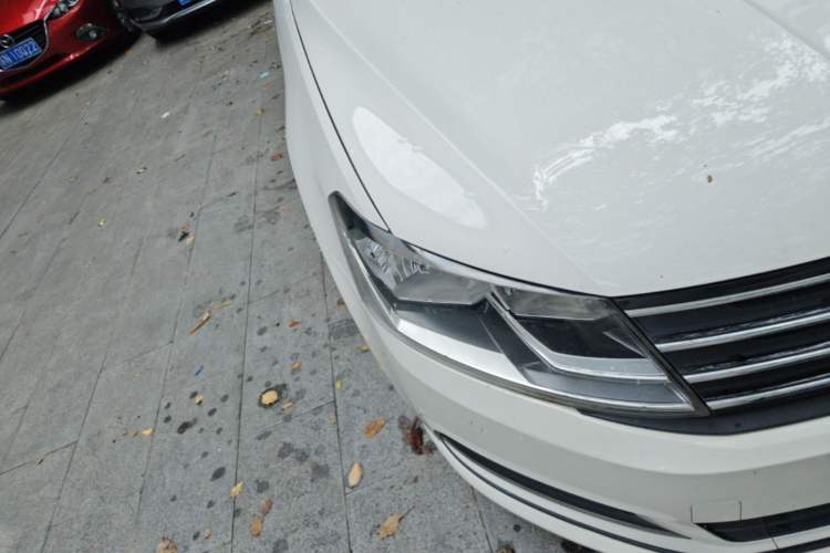 Used Volkswagen Gran Lavida 2017 230TSI DSG Comfort Edition Right Front Headlight