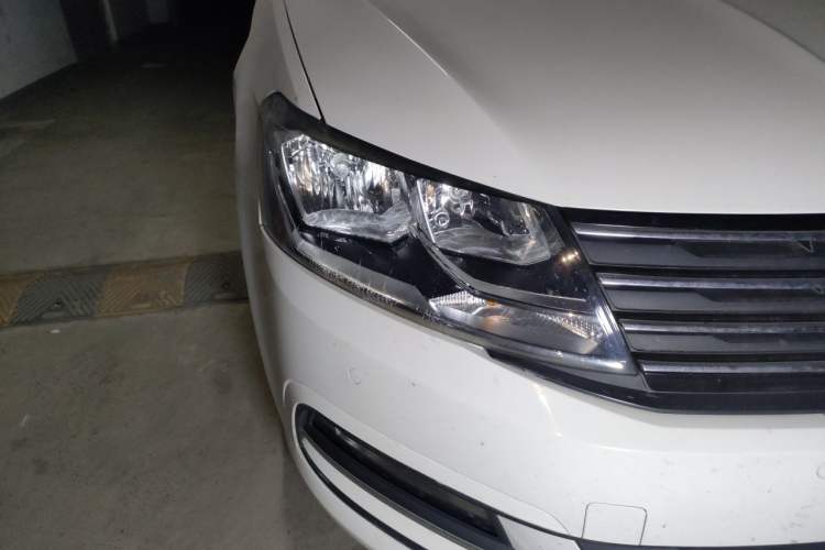 Used Volkswagen Gran Lavida 2017 180TSI DSG Comfort Edition Right Front Headlight