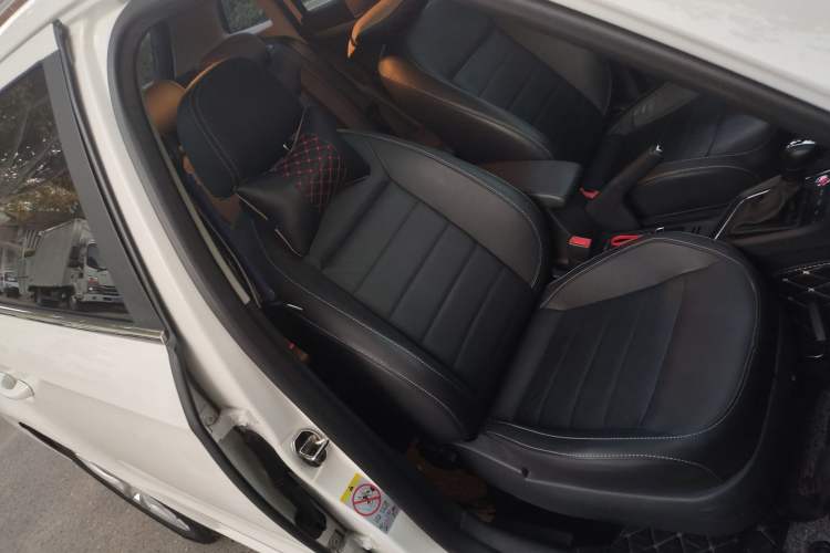 Used Volkswagen Gran Lavida 2017 180TSI DSG Comfort Edition Right Front Seat