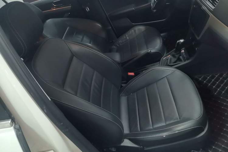 Used Volkswagen Gran Lavida 2017 180TSI DSG Comfort Edition Right Front Seat
