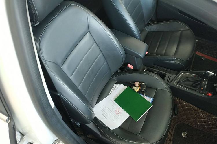 Used Volkswagen Gran Lavida 2017 1.6L Automatic Comfort Edition Right Front Seat