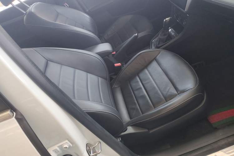 Used Volkswagen Gran Lavida 2017 180TSI DSG Comfort Edition Right Front Seat