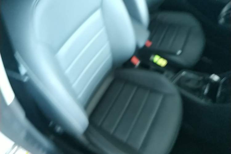 Used Volkswagen Gran Lavida 2017 1.6L Automatic Comfort Edition Right Front Seat