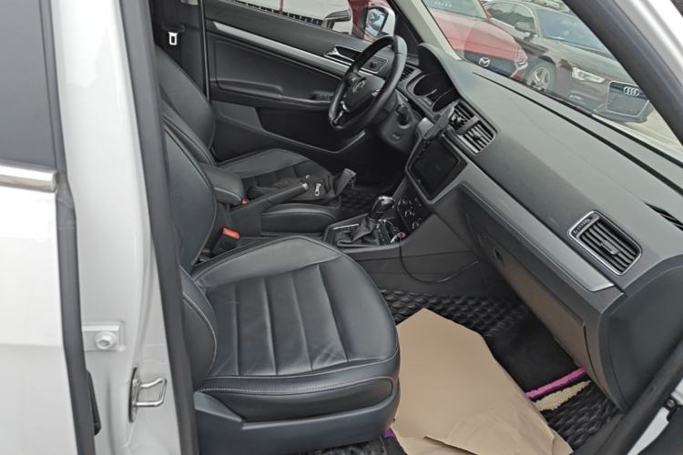 Used Volkswagen Gran Lavida 2017 180TSI DSG Comfort Edition Right Front Seat