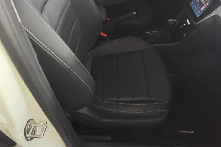 Used Volkswagen Gran Lavida 2017 230TSI DSG Comfort Edition Right Front Seat
