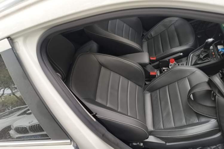 Used Volkswagen Gran Lavida 2017 230TSI DSG Comfort Edition Right Front Seat