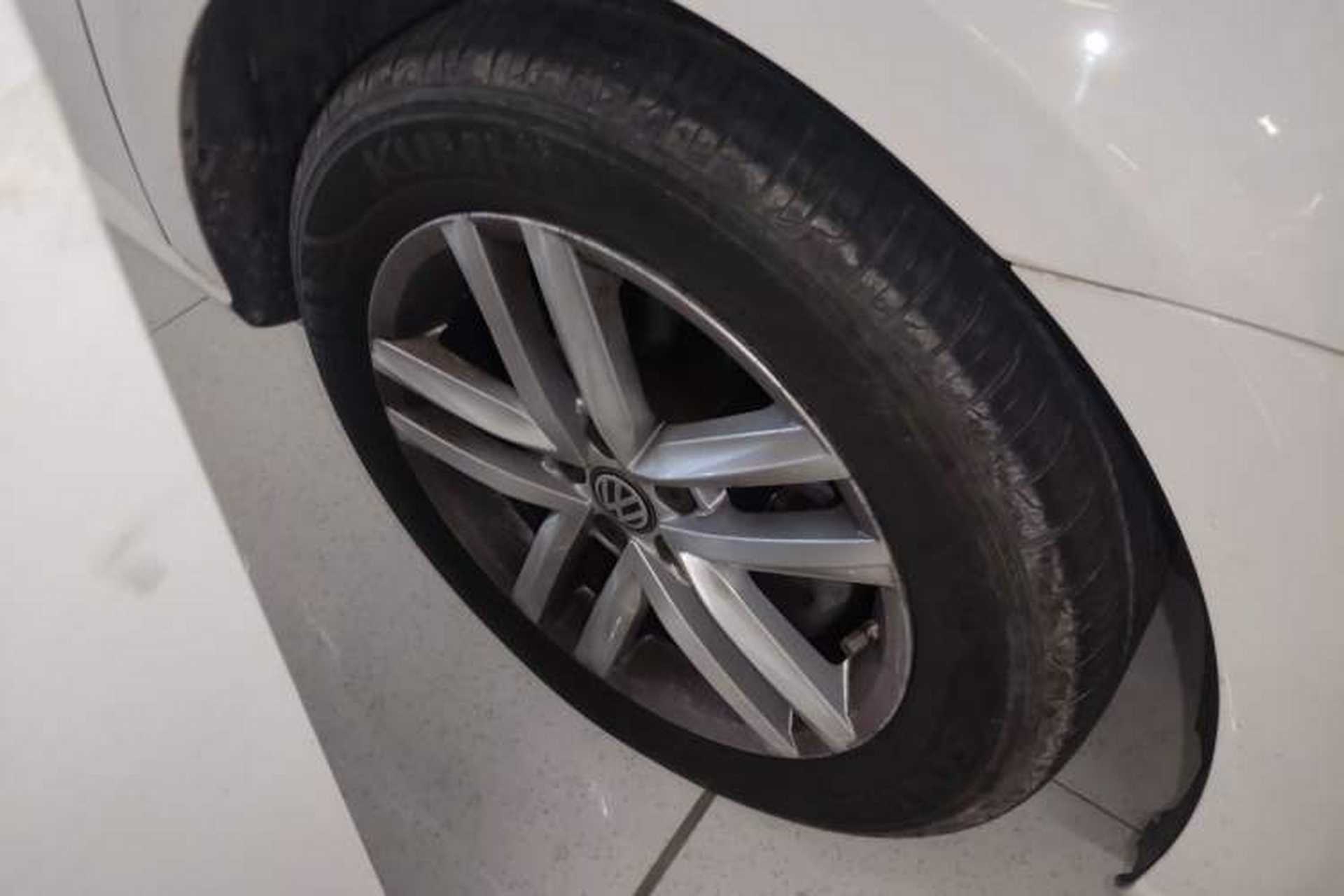 Used Volkswagen Gran Lavida 2017 230TSI DSG Comfort Edition Right Front Wheel Hub