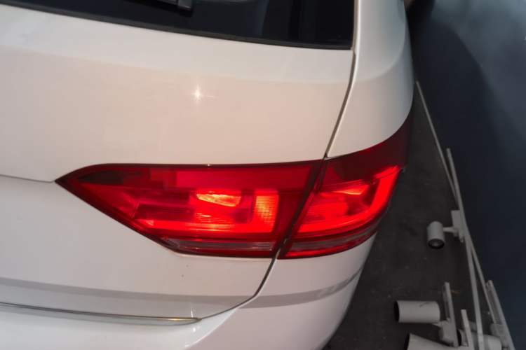 Used Volkswagen Gran Lavida 2017 230TSI DSG Comfort Edition Right Rear Taillight